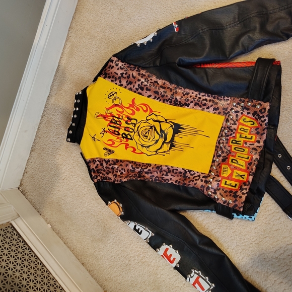 Size Medium Coat Jacket Bundle, Guess and Dior - Picture 4 of 17